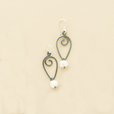 Vintage Silver Scroll Pearl Earring
